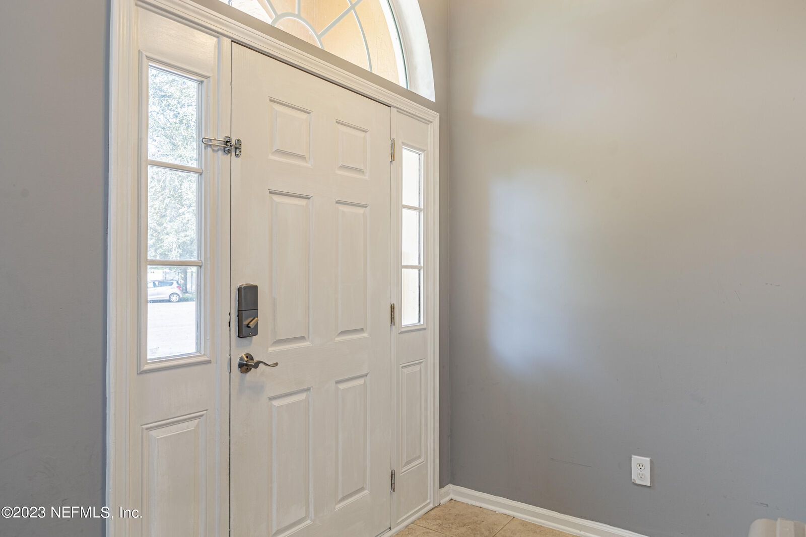 Property Photo:  952 Silver Spring Court  FL 32092 