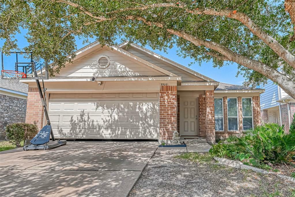 3523 Clipper Winds Way  Houston TX 77084 photo