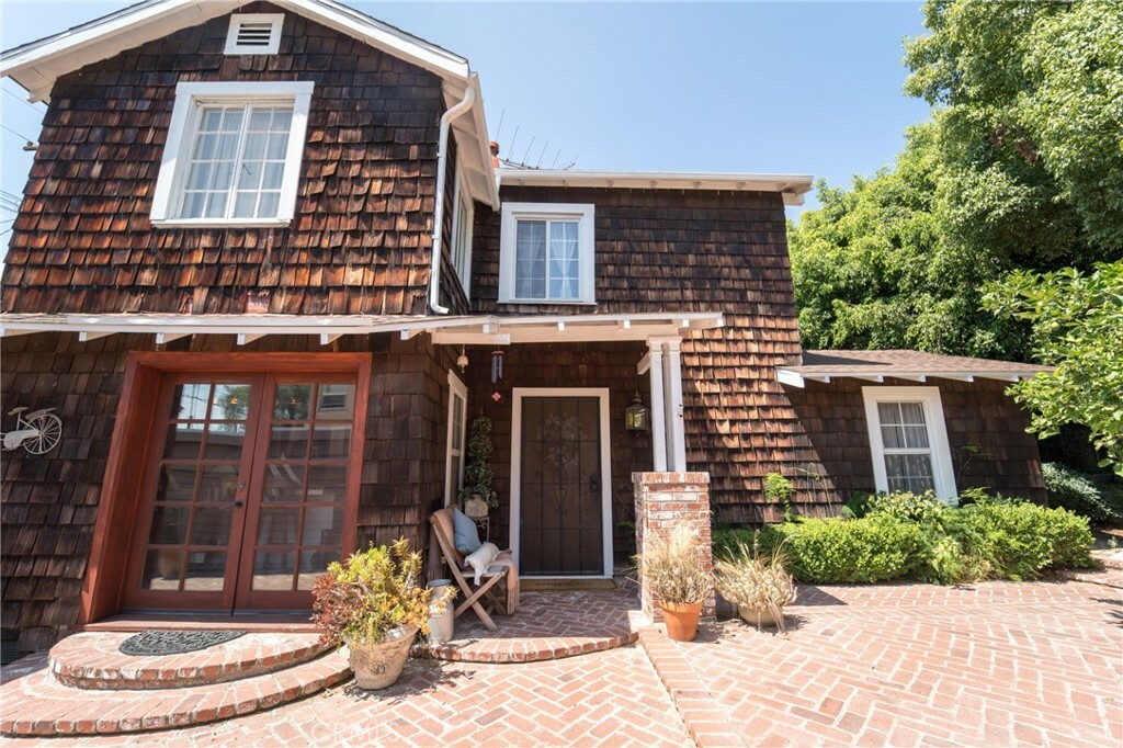 Property Photo:  6241 Friends Avenue  CA 90601 