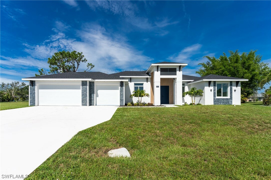 Property Photo:  1223 Nantes Court  FL 33983 