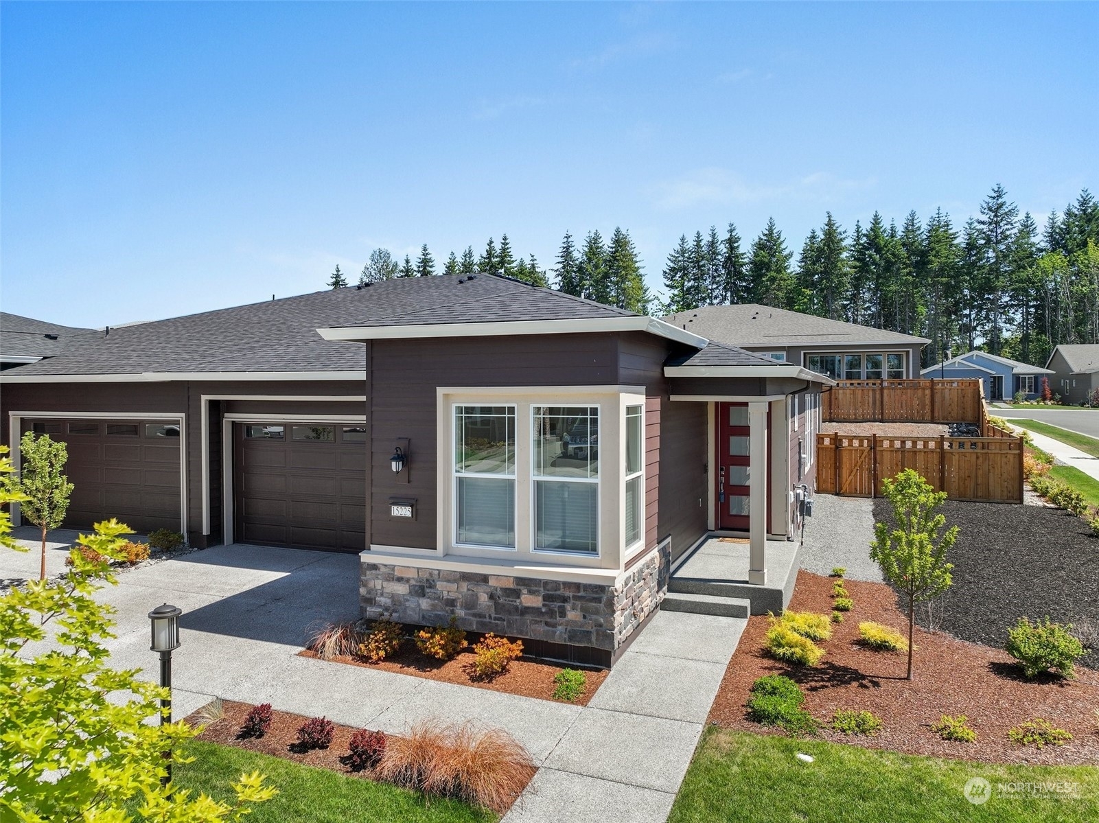 Property Photo:  15225 182nd Avenue E  WA 98391 