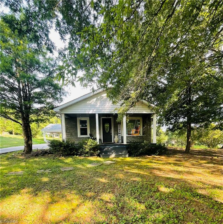 Property Photo:  161 Riddle Road  NC 28659 