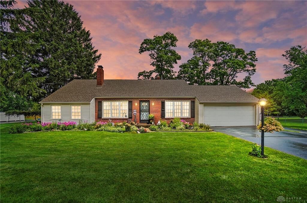 Property Photo: 4804 Middle Urbana Road OH 45503