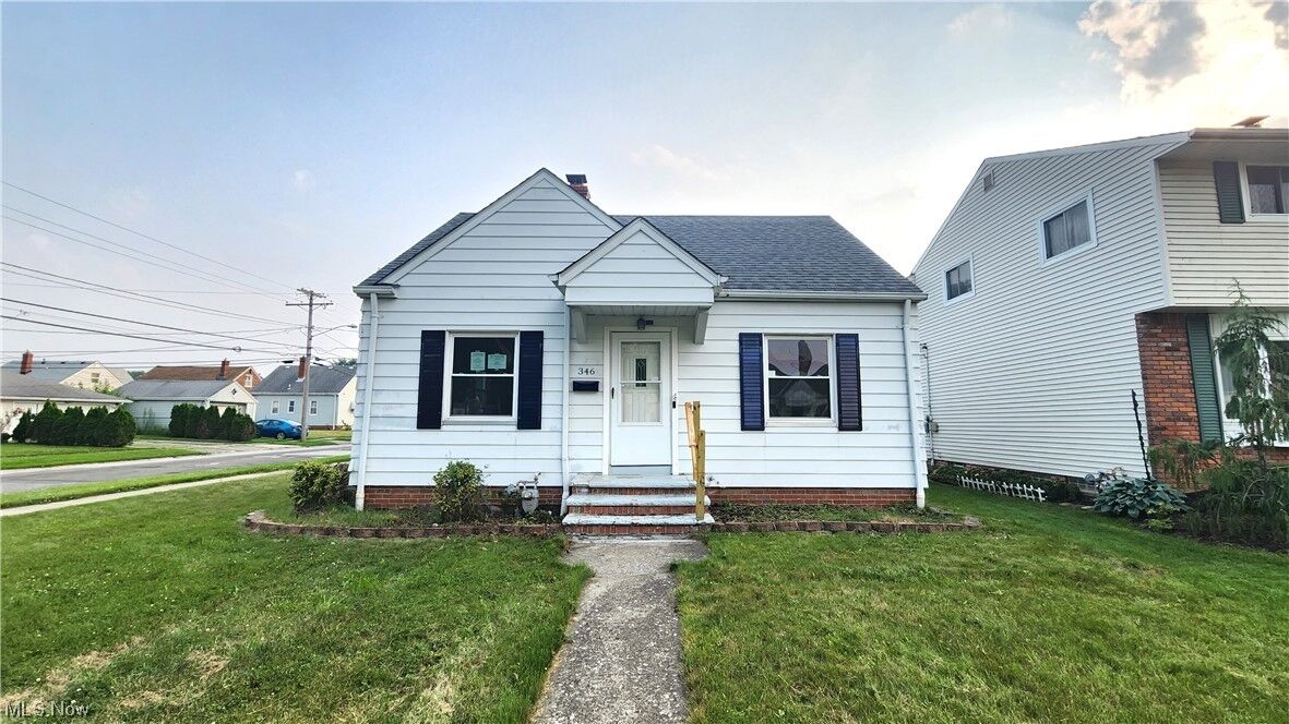 Property Photo:  346 E 329th Street  OH 44095 