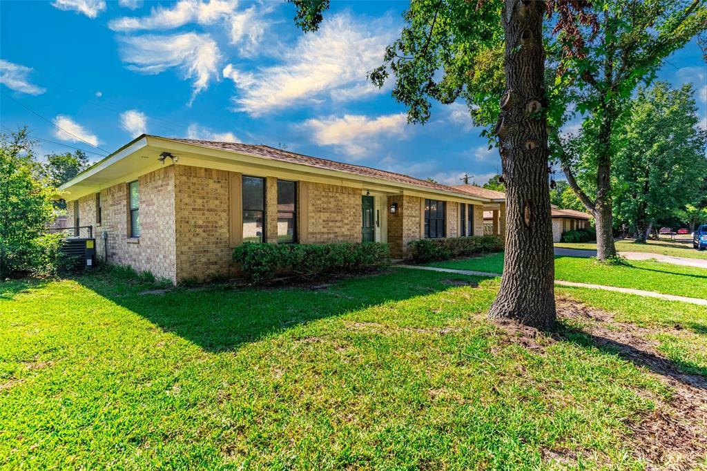 Property Photo:  112 Horseshoe Drive  TX 75432 