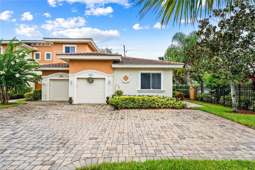 Property Photo:  2481 Langrove Lane SW  FL 32962 