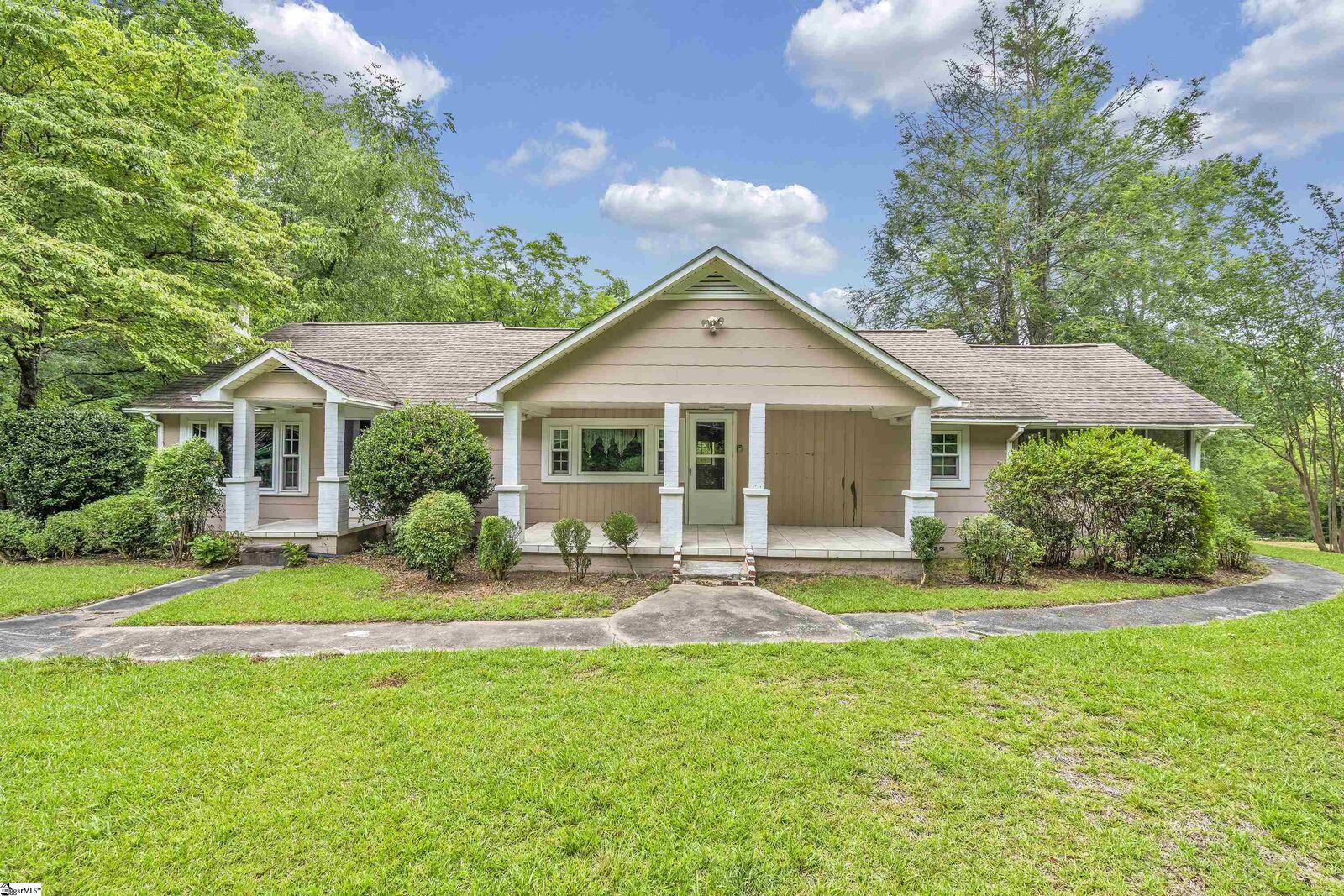 Property Photo:  231 Park Avenue  SC 29676 