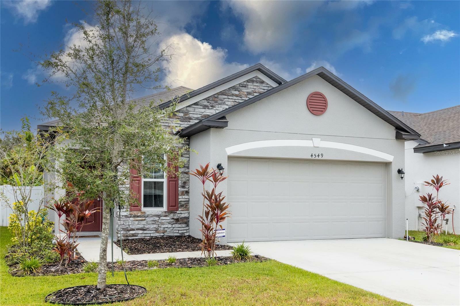 Property Photo:  4549 Reisswood Loop  FL 34221 