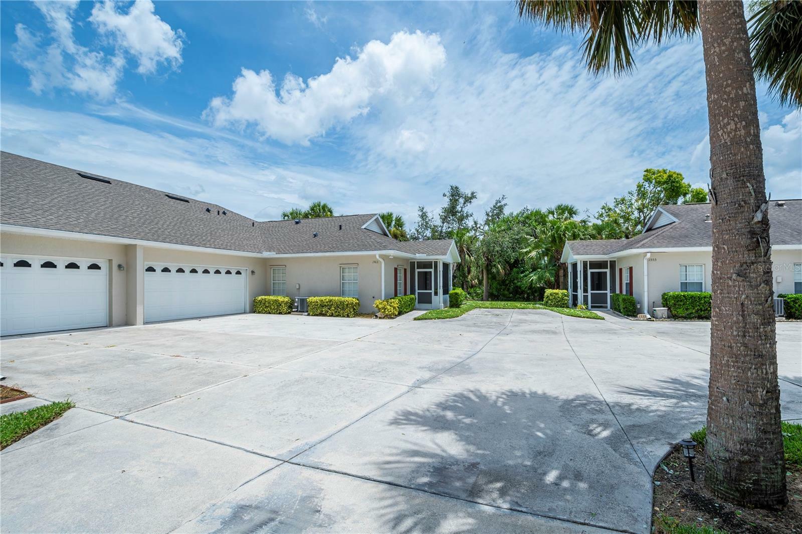 Property Photo:  1563 Red Oak Lane  FL 33948 