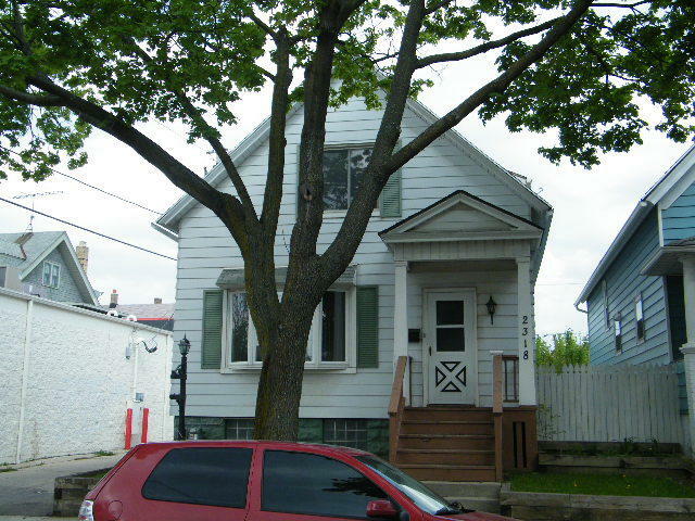 Property Photo:  2318 S 30th St  WI 53215 