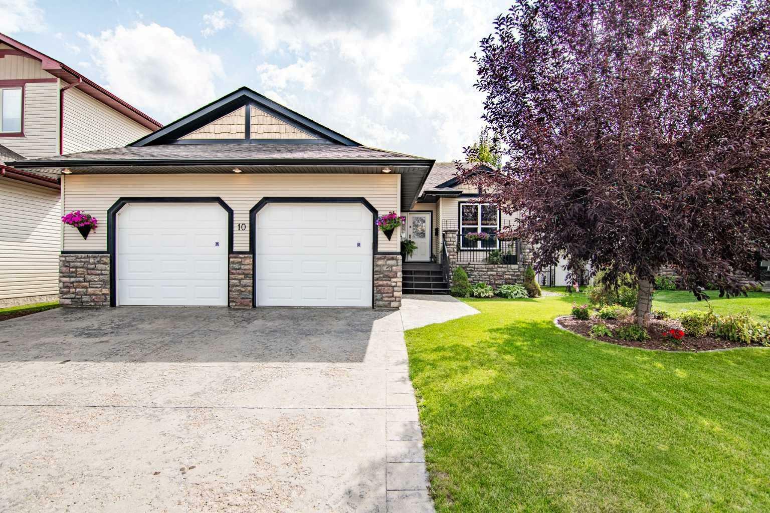 Property Photo: 10 Ingram Close AB T4R 0A3