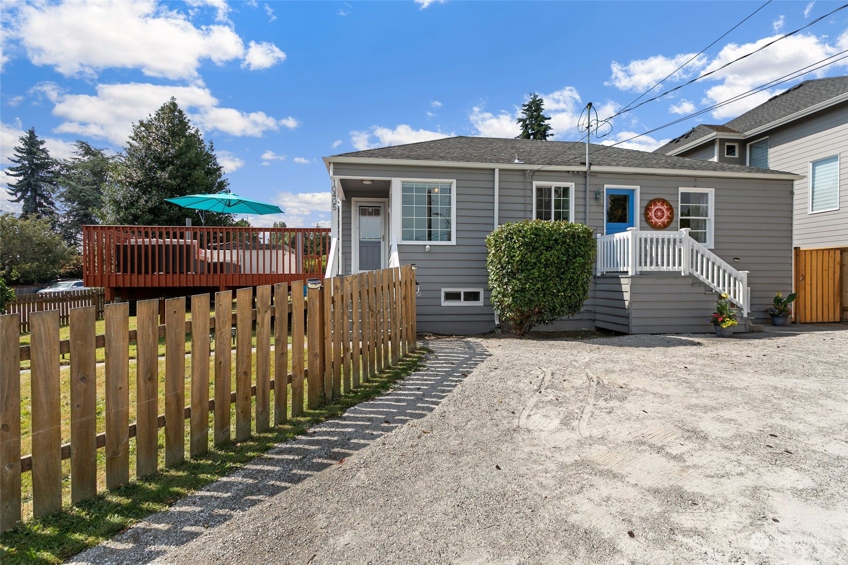 Property Photo:  10405 3rd Avenue S  WA 98168 