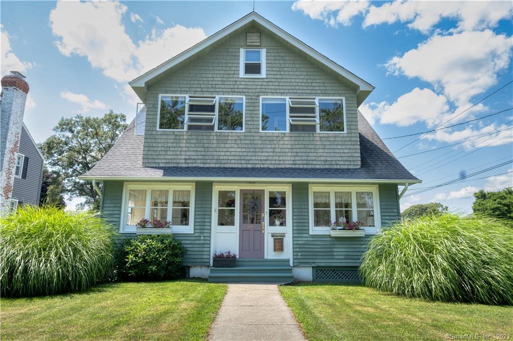 Property Photo:  347 Washington Parkway  CT 06615 