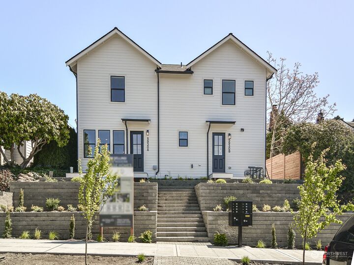 Property Photo: 5932 B 44th Avenue SW WA 98136