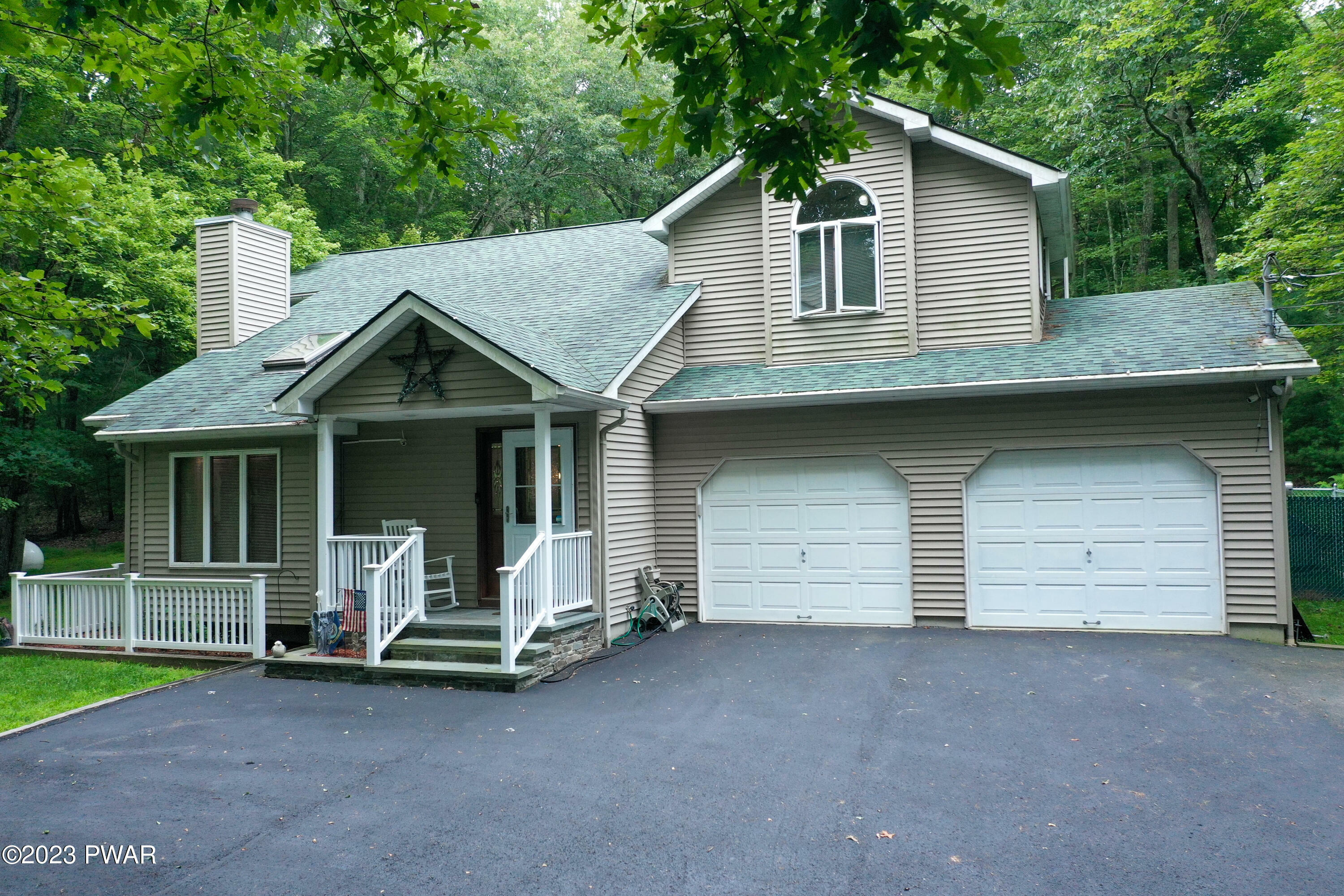 Property Photo:  127 Maple Drive  PA 18458 