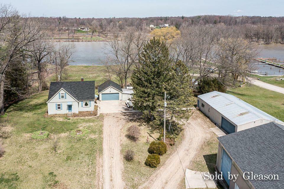 Property Photo:  10371 N Cedar Drive  MI 49417 