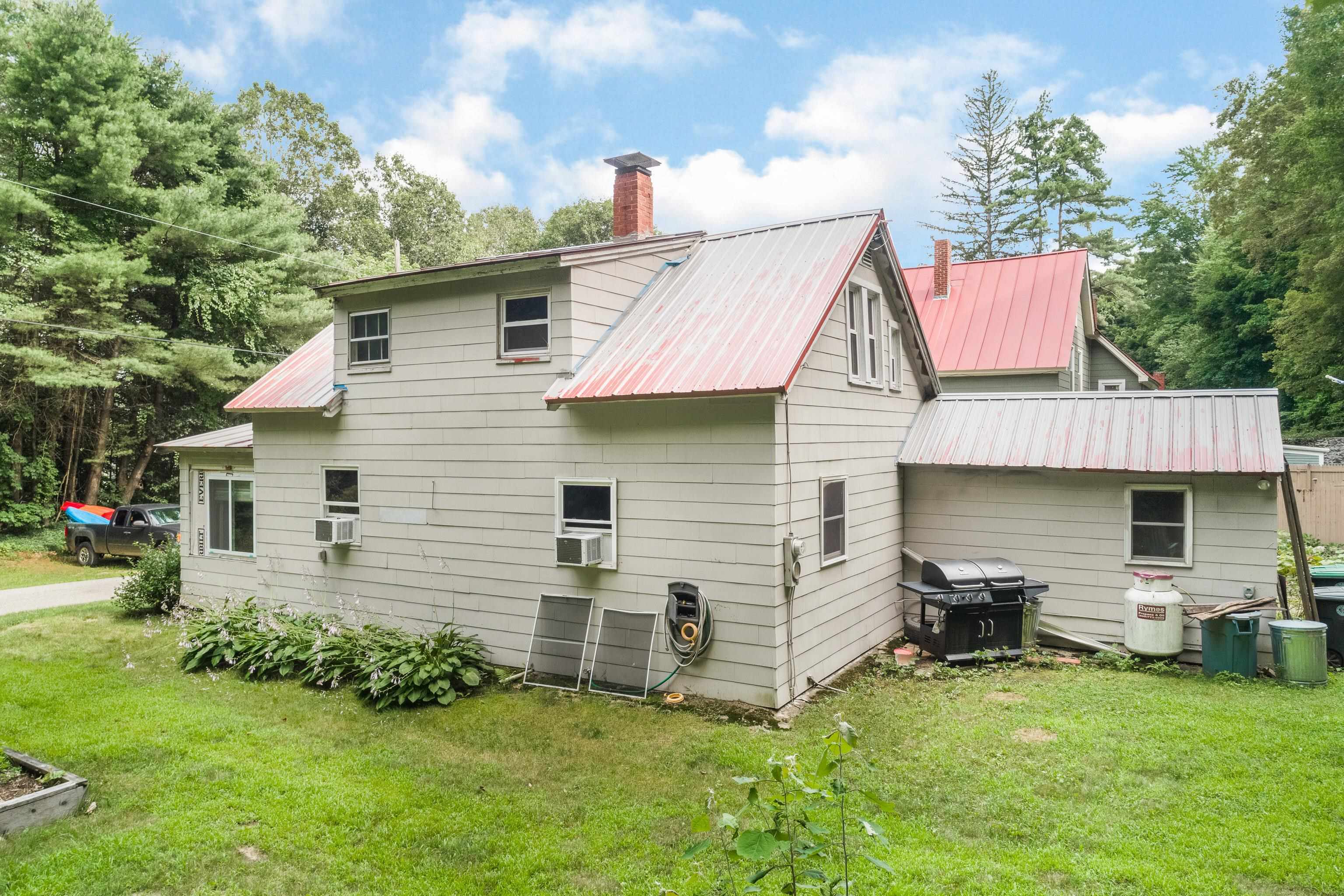 Property Photo:  106 Valley Street  NH 03235 