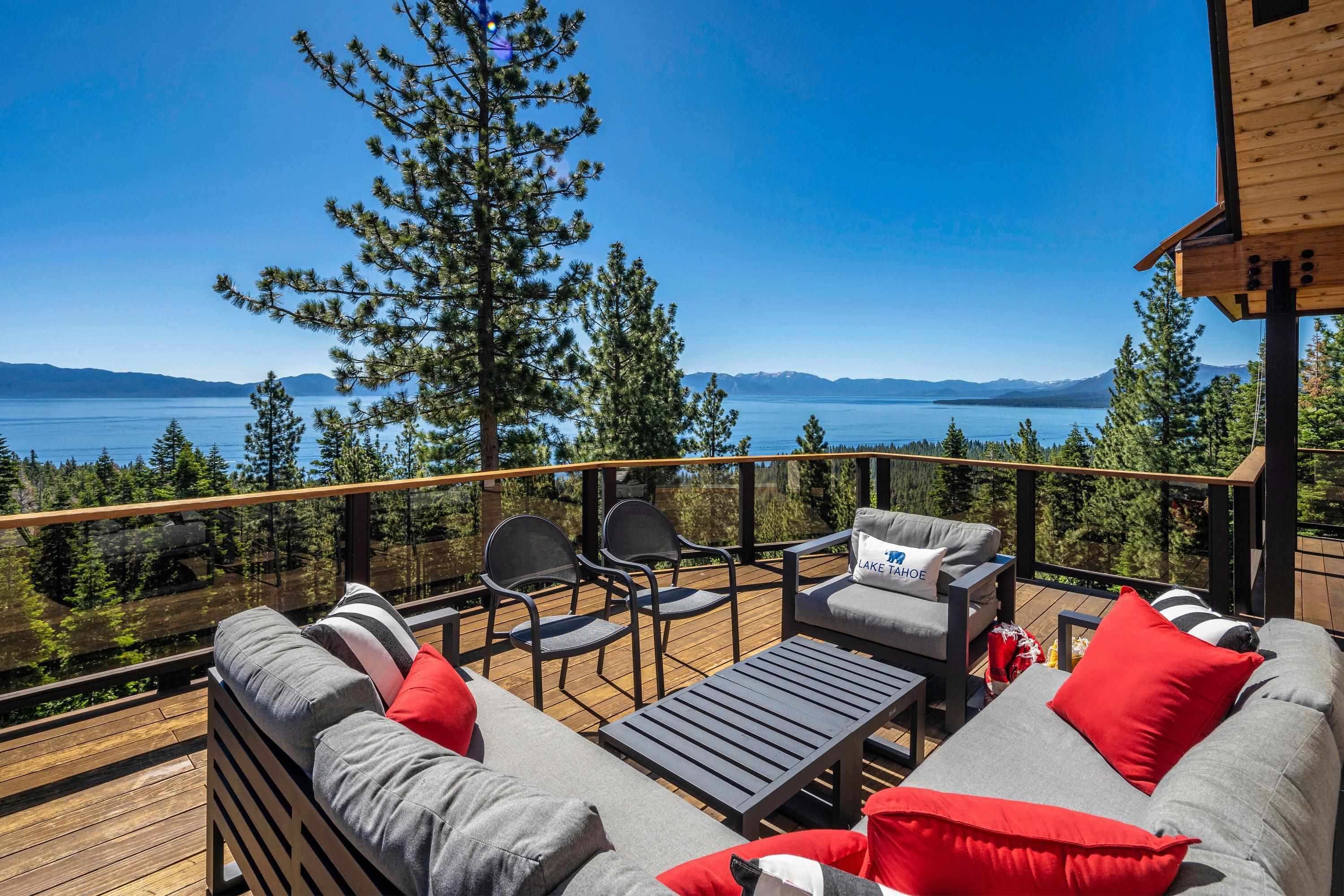 Property Photo: 1136 Clearview Court CA 96145-1234
