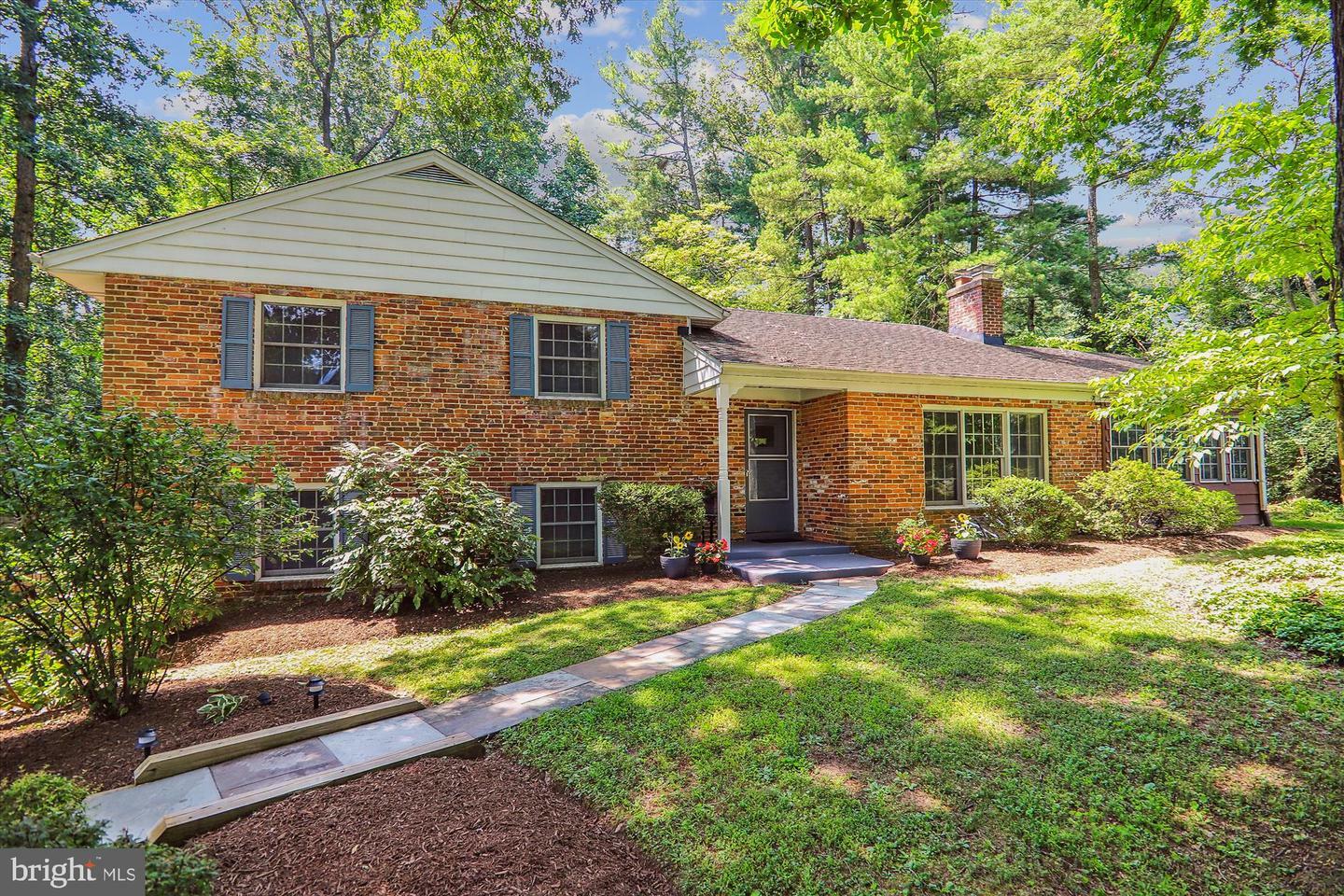 Property Photo: 1916 Norvale Road MD 20906