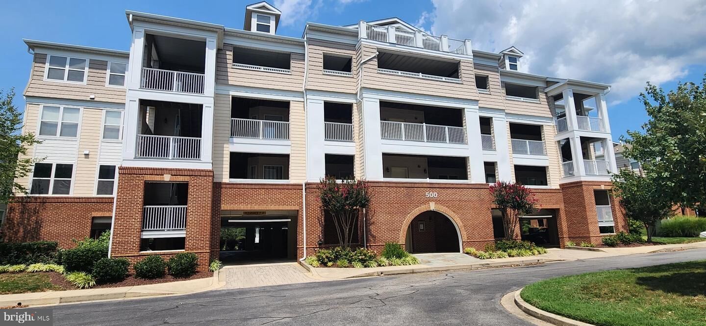 Property Photo: 534 Oyster Bay Place 401 MD 20688