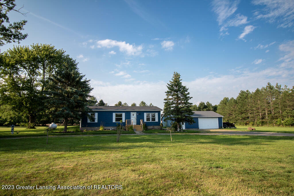 Property Photo:  2450 W Hyde Road  MI 48879 