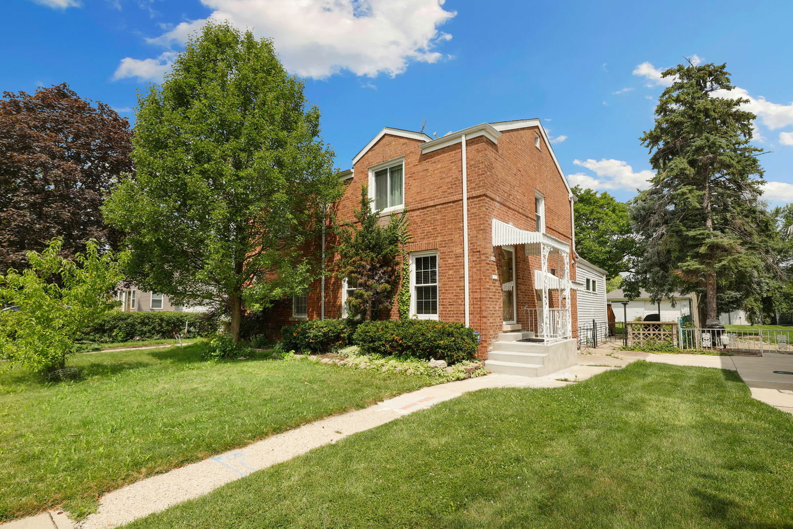 Property Photo:  7234 W Berwyn Avenue  IL 60656 