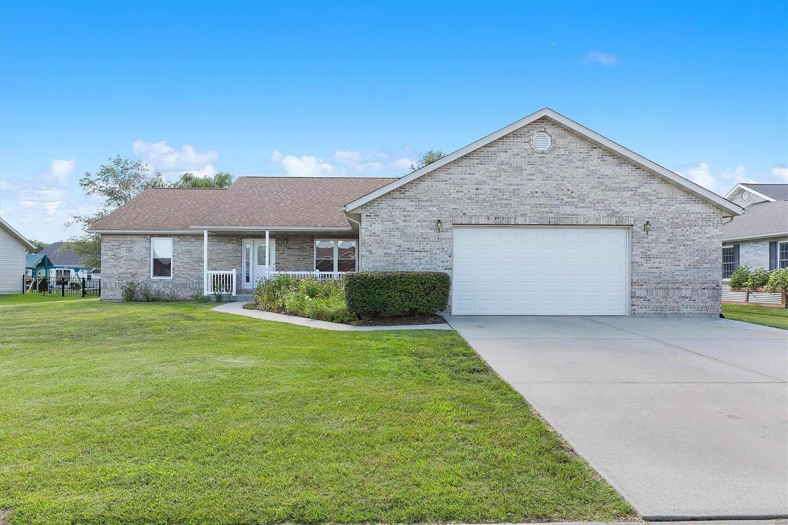Property Photo:  313 Torrington Lane  IL 62243 