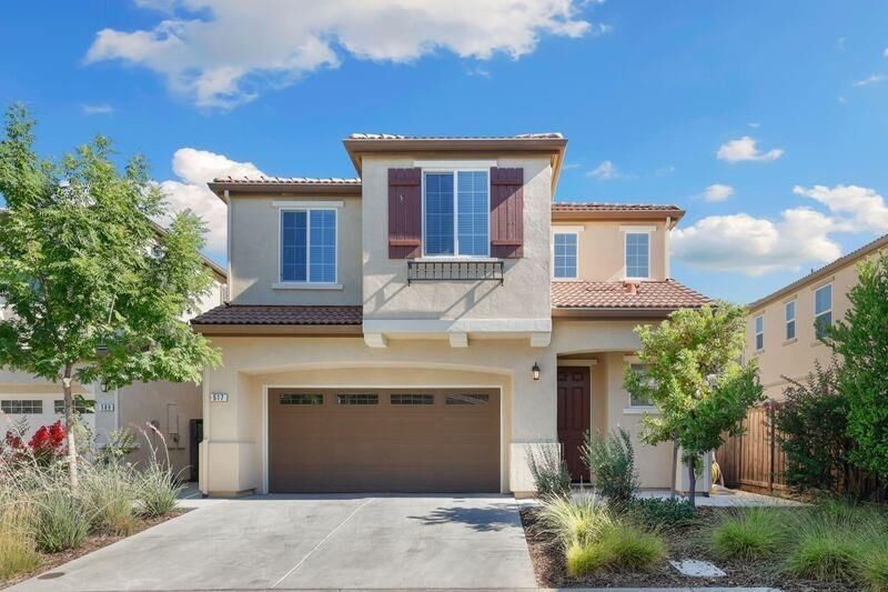 Property Photo:  517 Briar Pointe Place  CA 95747 