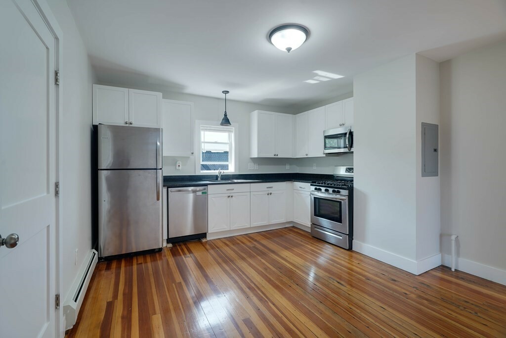 Property Photo:  321 Jefferson Ave 3  MA 01970 