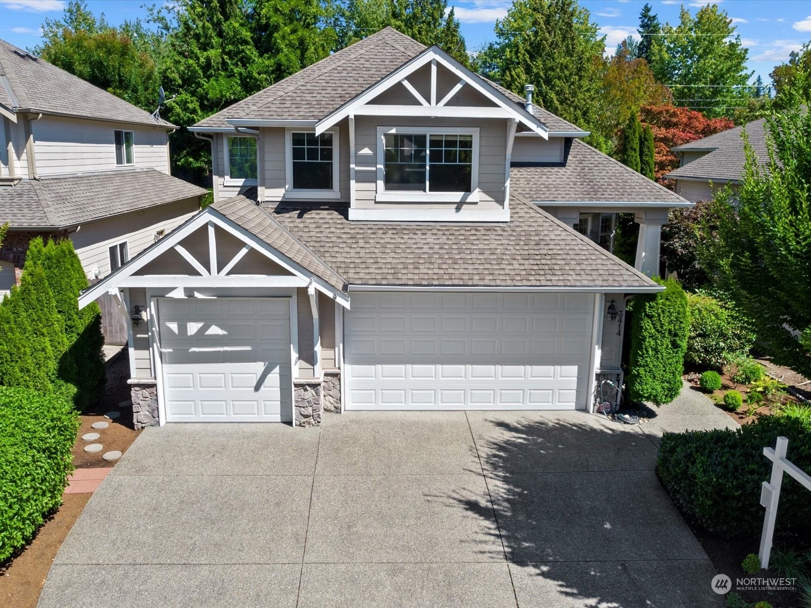 Property Photo:  3414 211th Place SE  WA 98075 