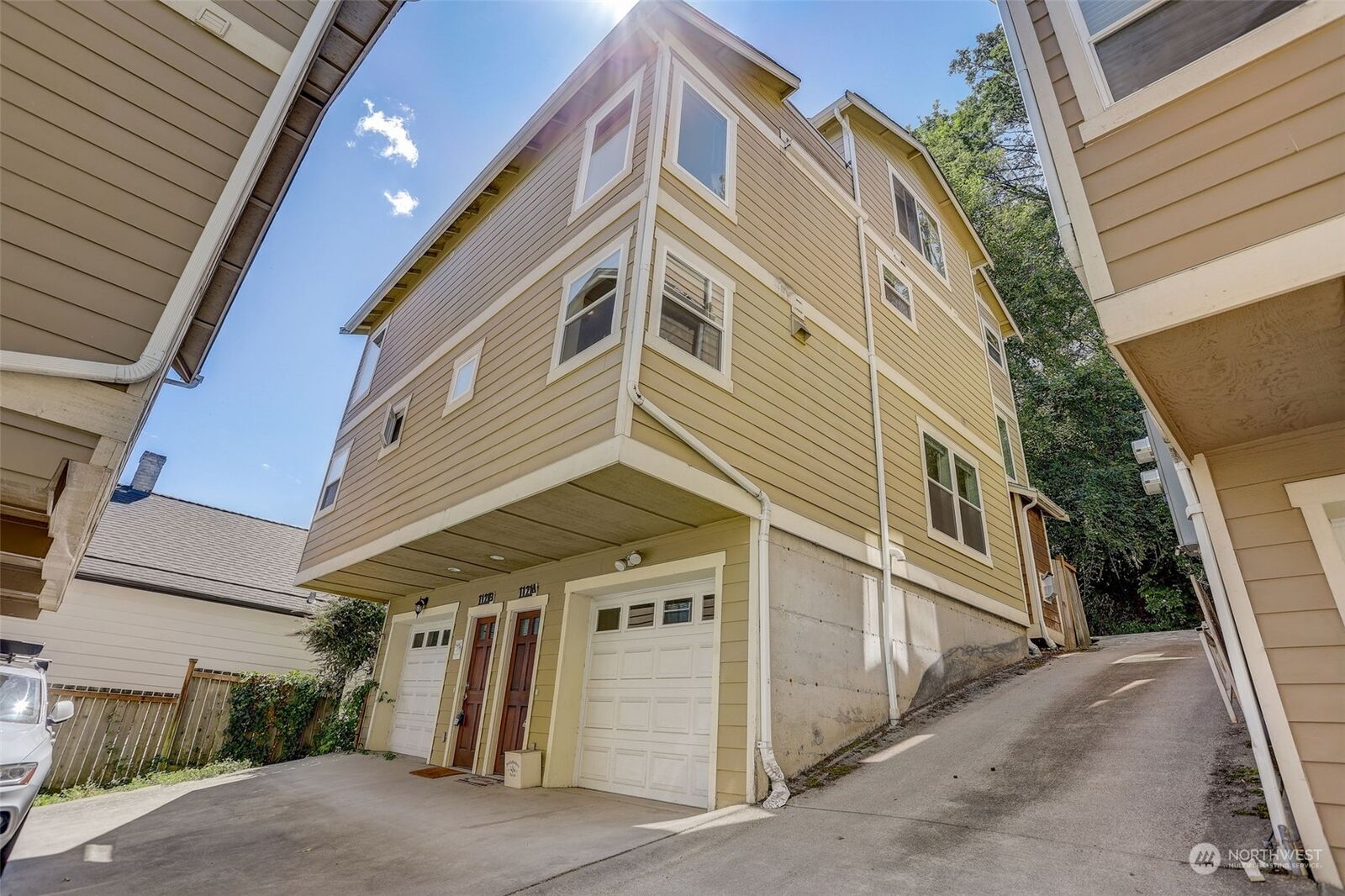 Property Photo: 1121 Sturgus Avenue S A WA 98144