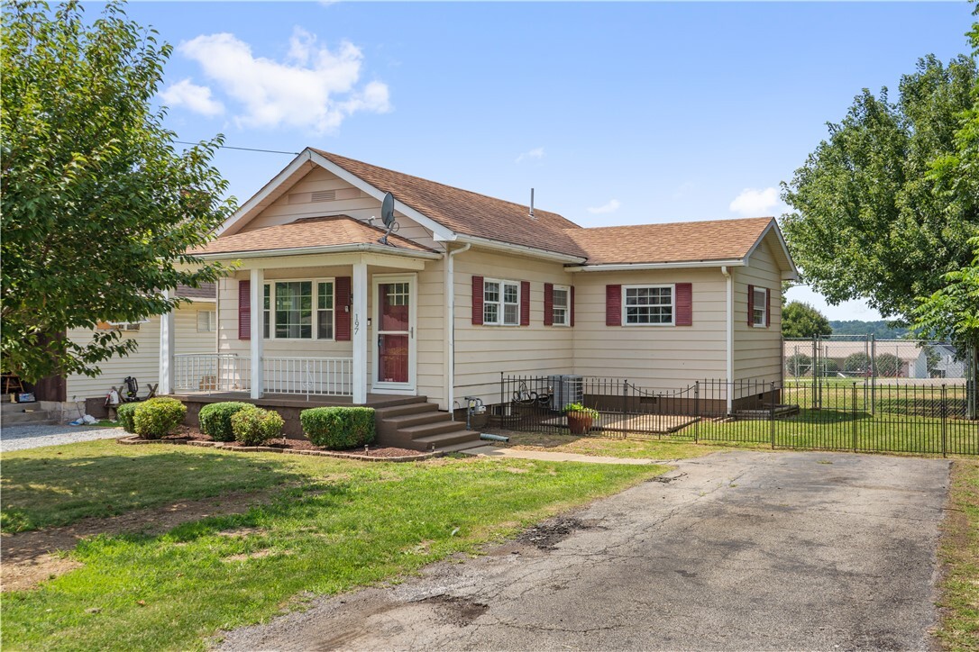 Property Photo: 197 Hopwood Fairchance Rd PA 15445