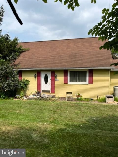 Property Photo:  750 School House Plaza  PA 17003 