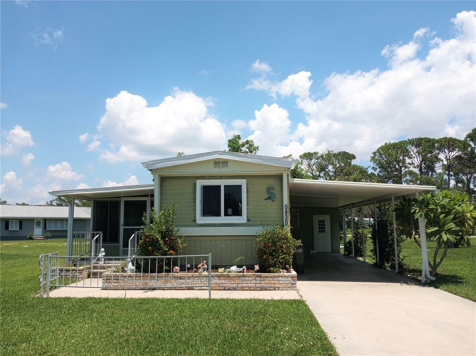 Property Photo:  6830 Pleasant Court  FL 34287 