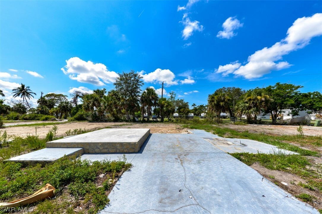 Property Photo:  77 Birch Boulevard  FL 33908 