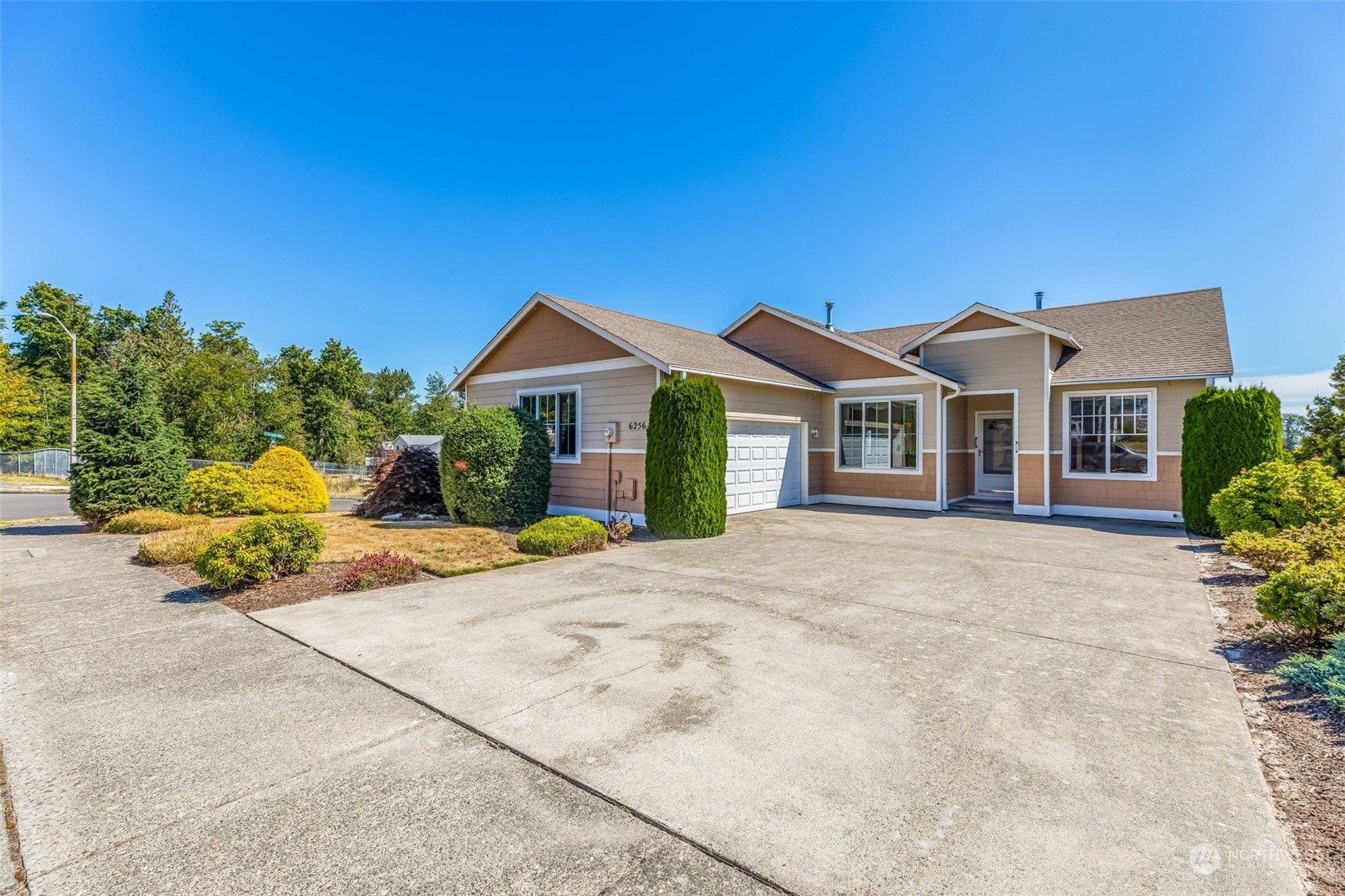 Property Photo:  6256 Lincoln Drive  WA 98248 