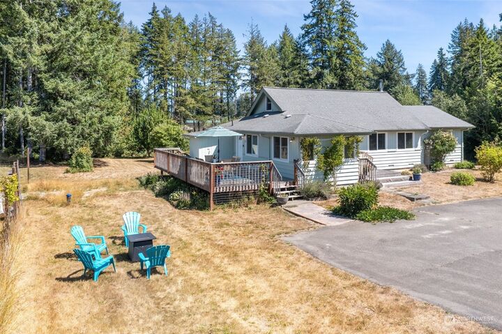 Property Photo:  5051 E Grapeview Loop Road  WA 98524 