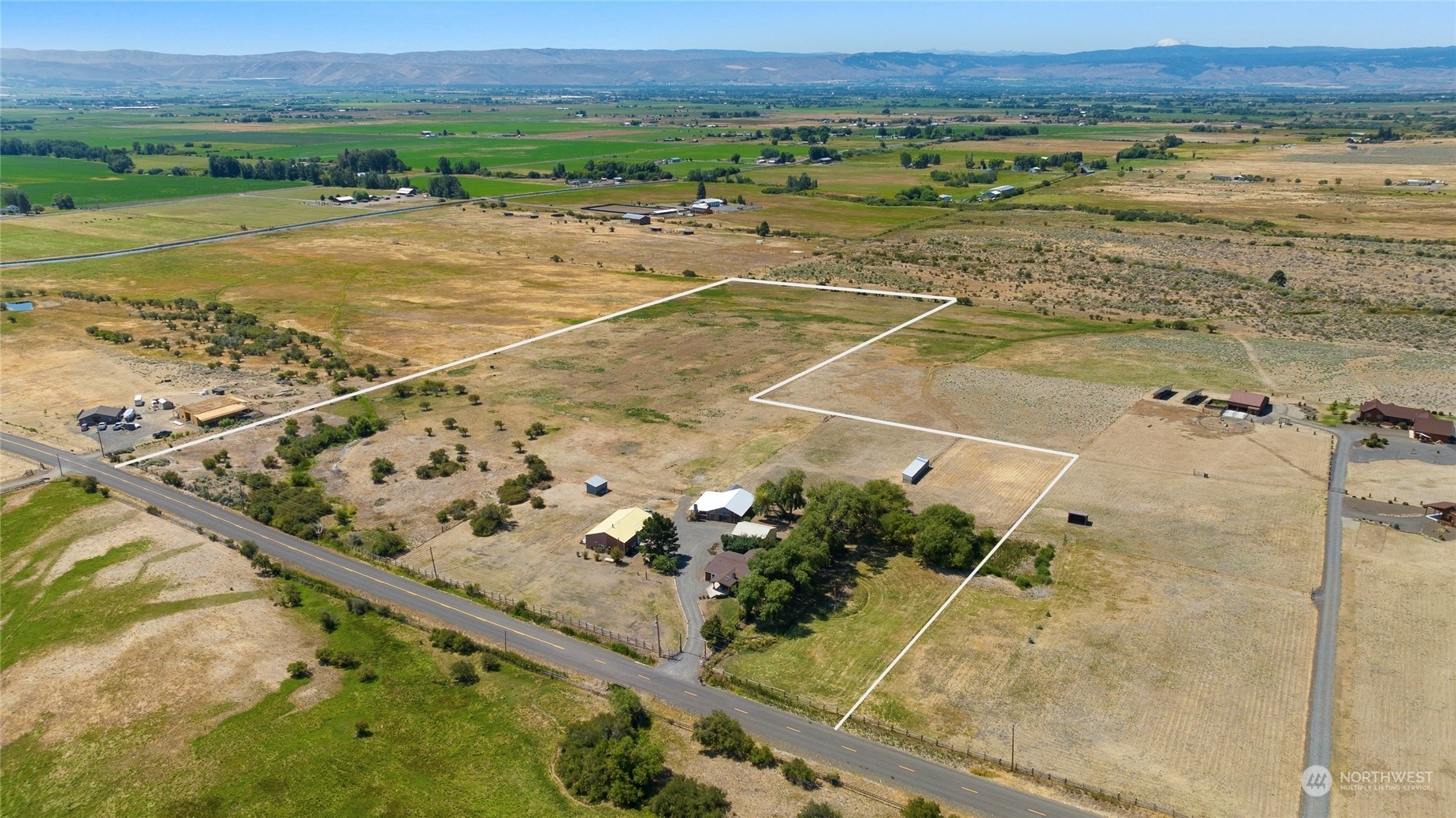 Property Photo:  1071 Colockum Road  WA 98926 