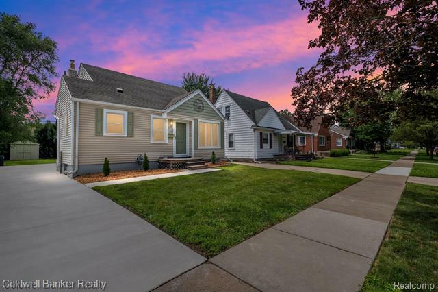 Property Photo: 20648 Kenosha Street MI 48225