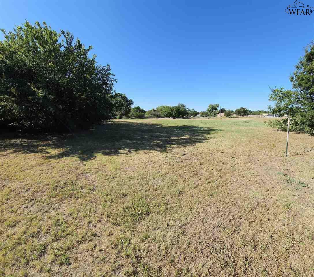 310 W 6th Street  Burkburnett TX 76354 photo