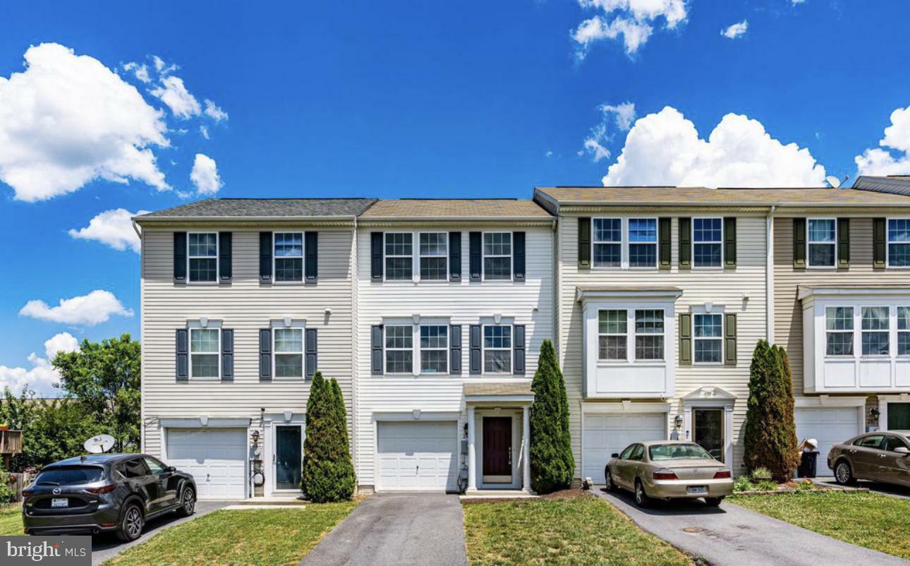 Property Photo: 203 Aero Street WV 25401