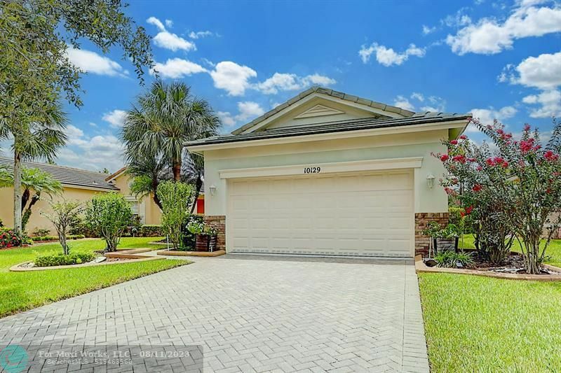 Property Photo:  10129 SW Brookgreen Circle  FL 34987 