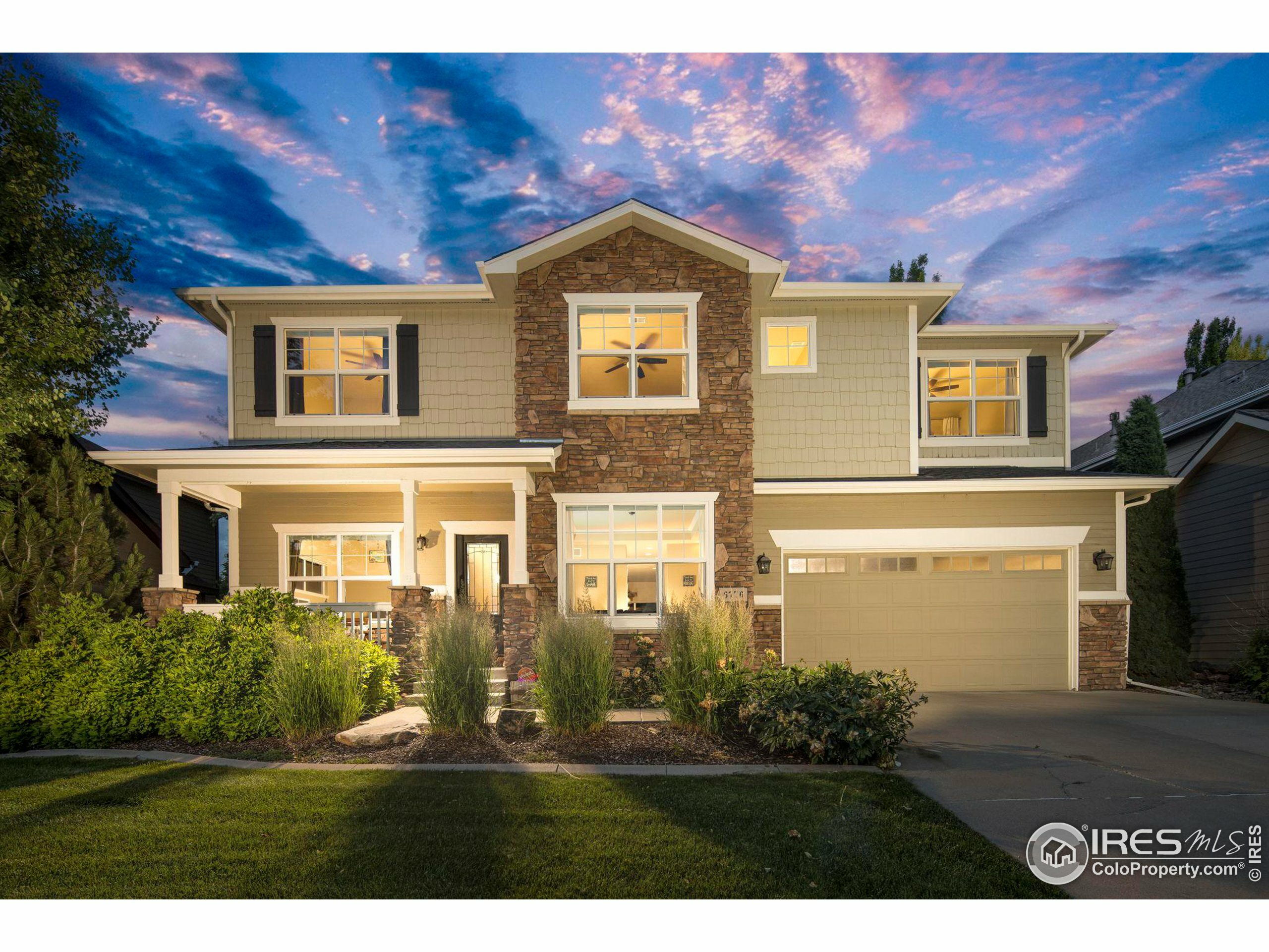 Property Photo: 6776 Pumpkin Ridge Dr CO 80550