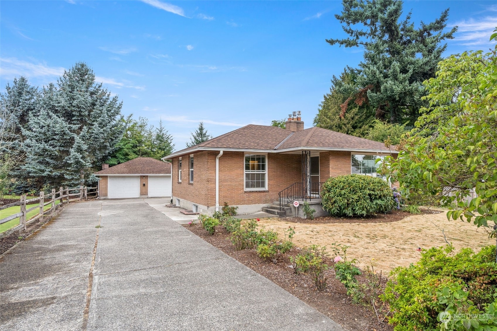 Property Photo:  10601 18th Avenue S  WA 98168 