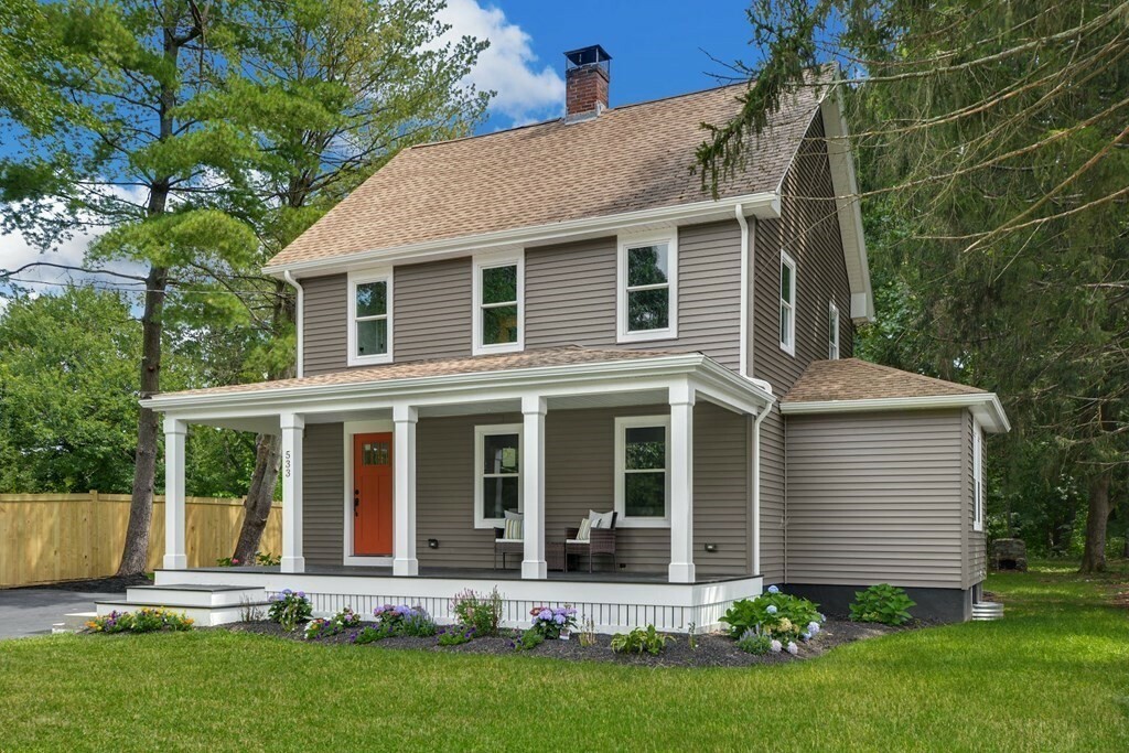 Property Photo:  533 Edgell Rd  MA 01701 