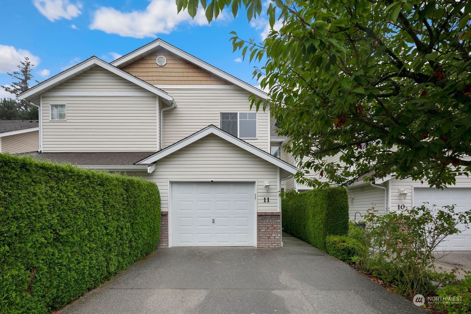 Property Photo:  15414 35th Avenue W 11  WA 98087 