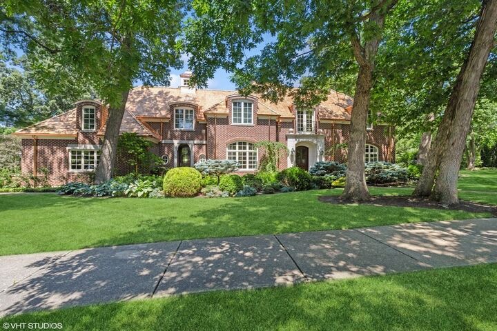 50 S Sheridan Road  Lake Forest IL 60045 photo