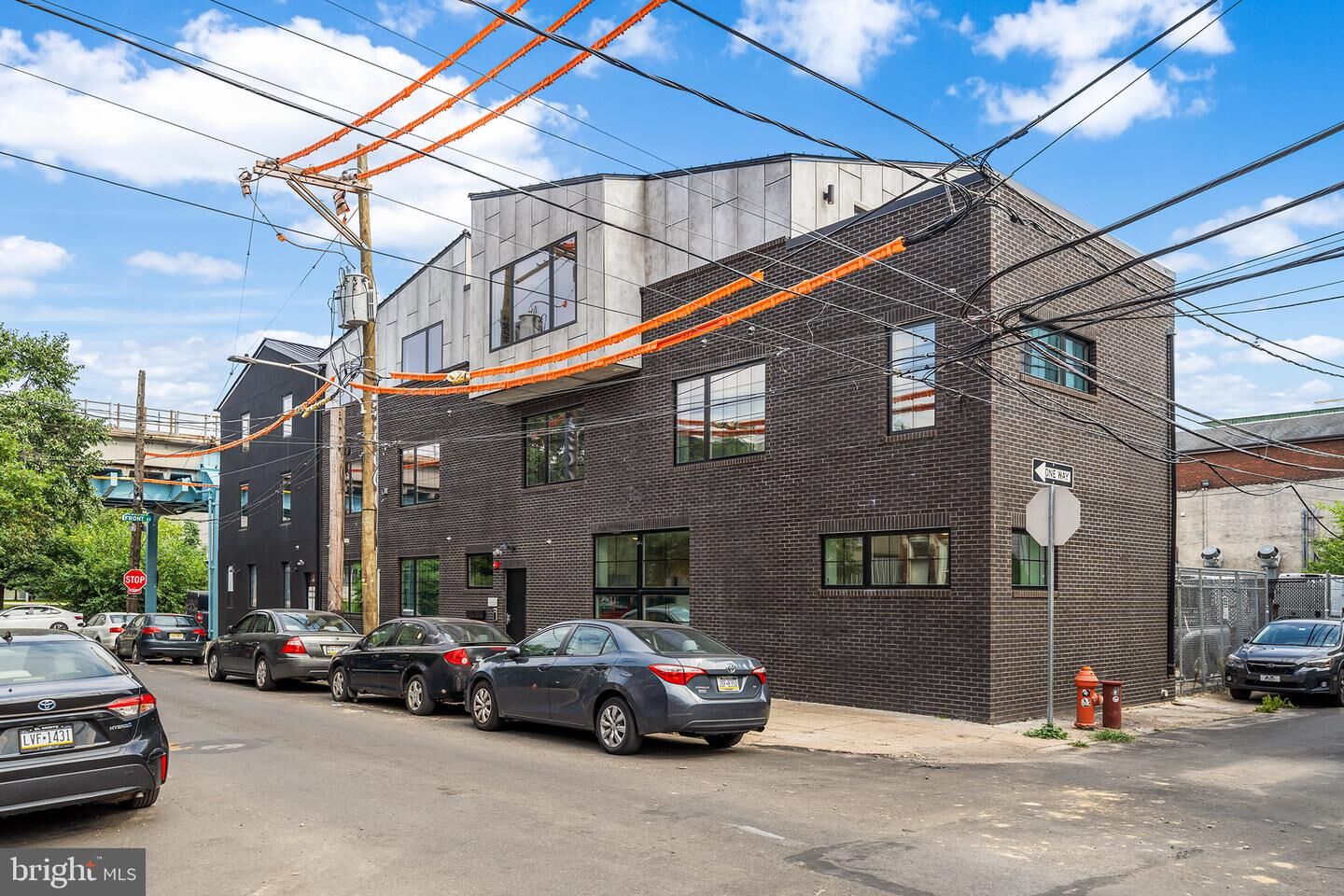 Property Photo: 1772 N Front Street 1 PA 19122