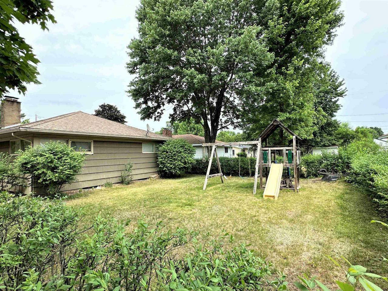 Property Photo:  2607 Oakwood Boulevard  WI 54403 