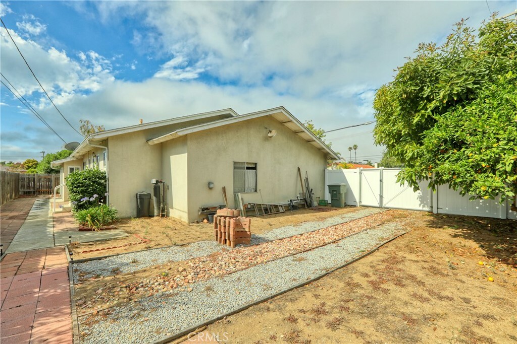 Property Photo:  585 S Halcyon Road  CA 93420 